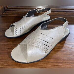 NEW! Authentic DAHORT Leather Sandals Women’s Size 8 Made in Mexico Comfort Shoe